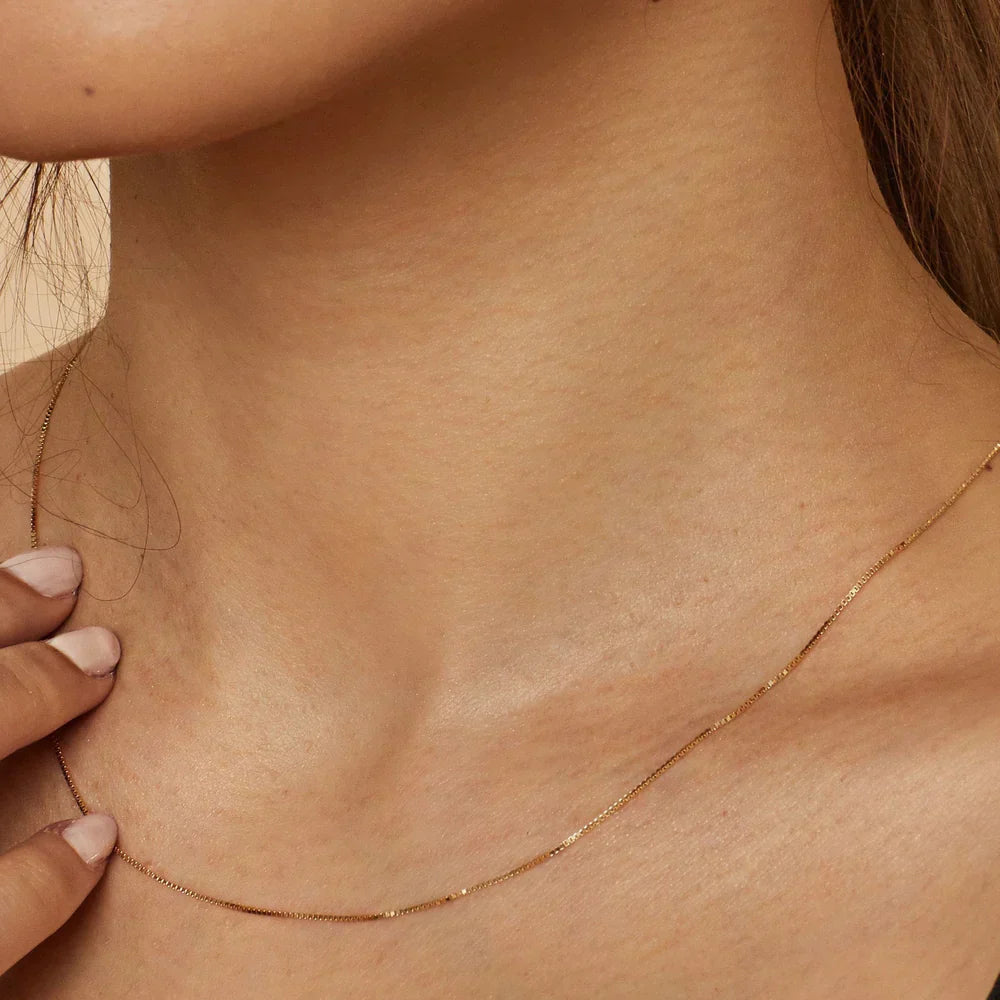Bodega Box Necklace | Gold